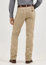 Cargar imagen en el visor de la galería, Wrangler Men's Cowboy Cut Slim Fit Jeans (Tan) 0936