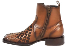 Cargar imagen en el visor de la galería, Jerry All Leather Wide Square Toe Short Boots (Honey)