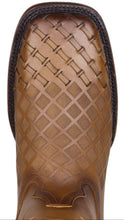 Cargar imagen en el visor de la galería, Silverton Finn All Leather Wide Square Toe Boots (Honey)