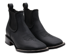 Load image into Gallery viewer, Silverton Ellie All Leather Wide Square Toe Short Boots (Black)