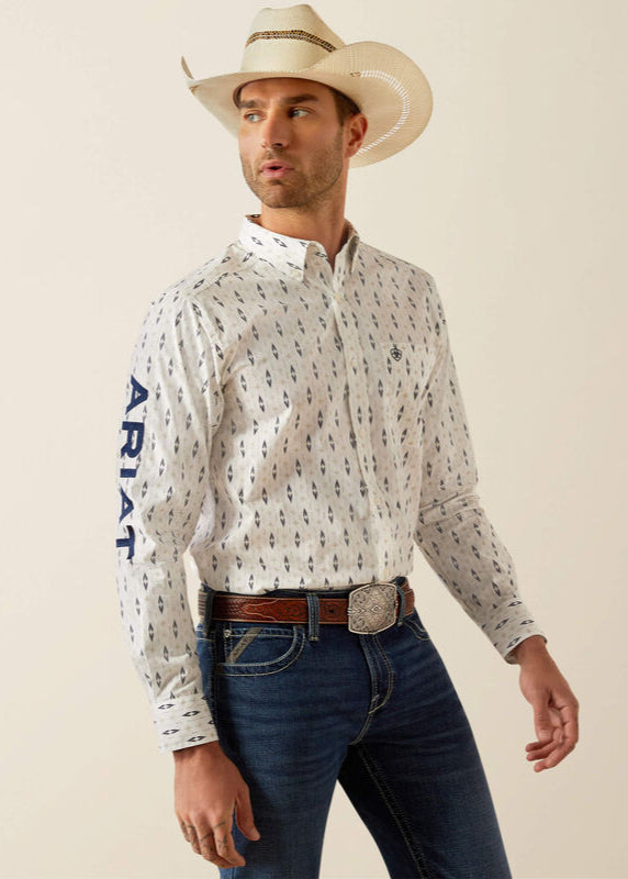 ariat white dress shirt Ariat Men's Solid Twill White Long Sleeve Button Shirt 10000503