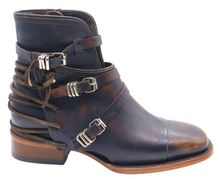 Load image into Gallery viewer, Silverton Gipsy All Leather Wide Square Toe Short Boots (Black/Brown)
