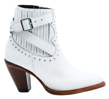 Load image into Gallery viewer, Silverton Morgan All Leather Snip Toe Short Boots (White)
