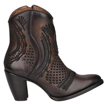 Cargar imagen en el visor de la galería, CUADRA Ladies Black/Brown Laser &amp; Embroidery &amp; Woven Round Toe CU635
