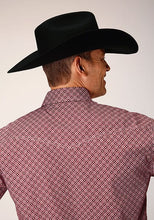 Load image into Gallery viewer, Long Sleeve Western Snap Shirt in a Red Diamond Print Roper 03-001-0225-4022 RE
